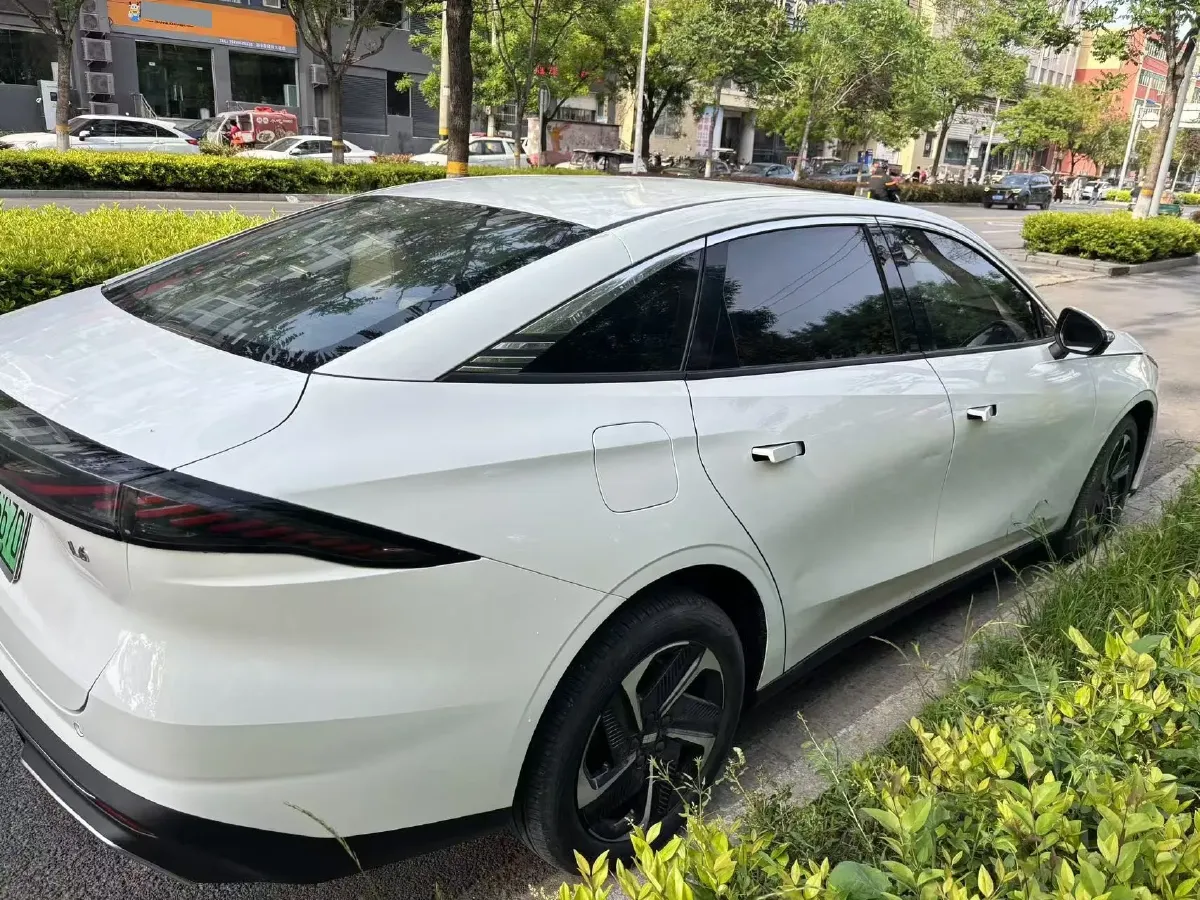 2024 Geely Galaxy L6 1.5T 163HP L4 3DHT PHEV,autocango,china used car exporter,china ev exporter,chinese used car exporter,chinese used ev exporter