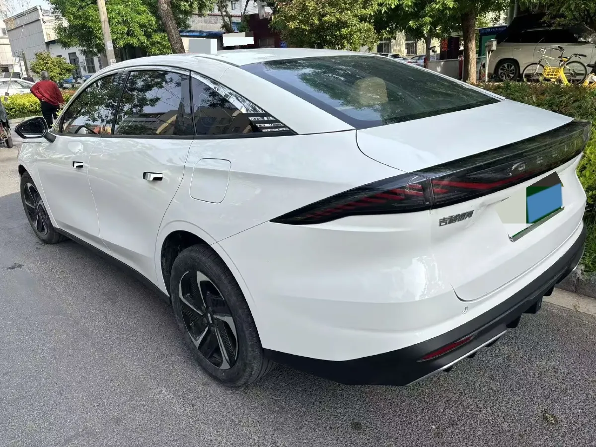 2024 Geely Galaxy L6 1.5T 163HP L4 3DHT PHEV,autocango,china used car exporter,china ev exporter,chinese used car exporter,chinese used ev exporter