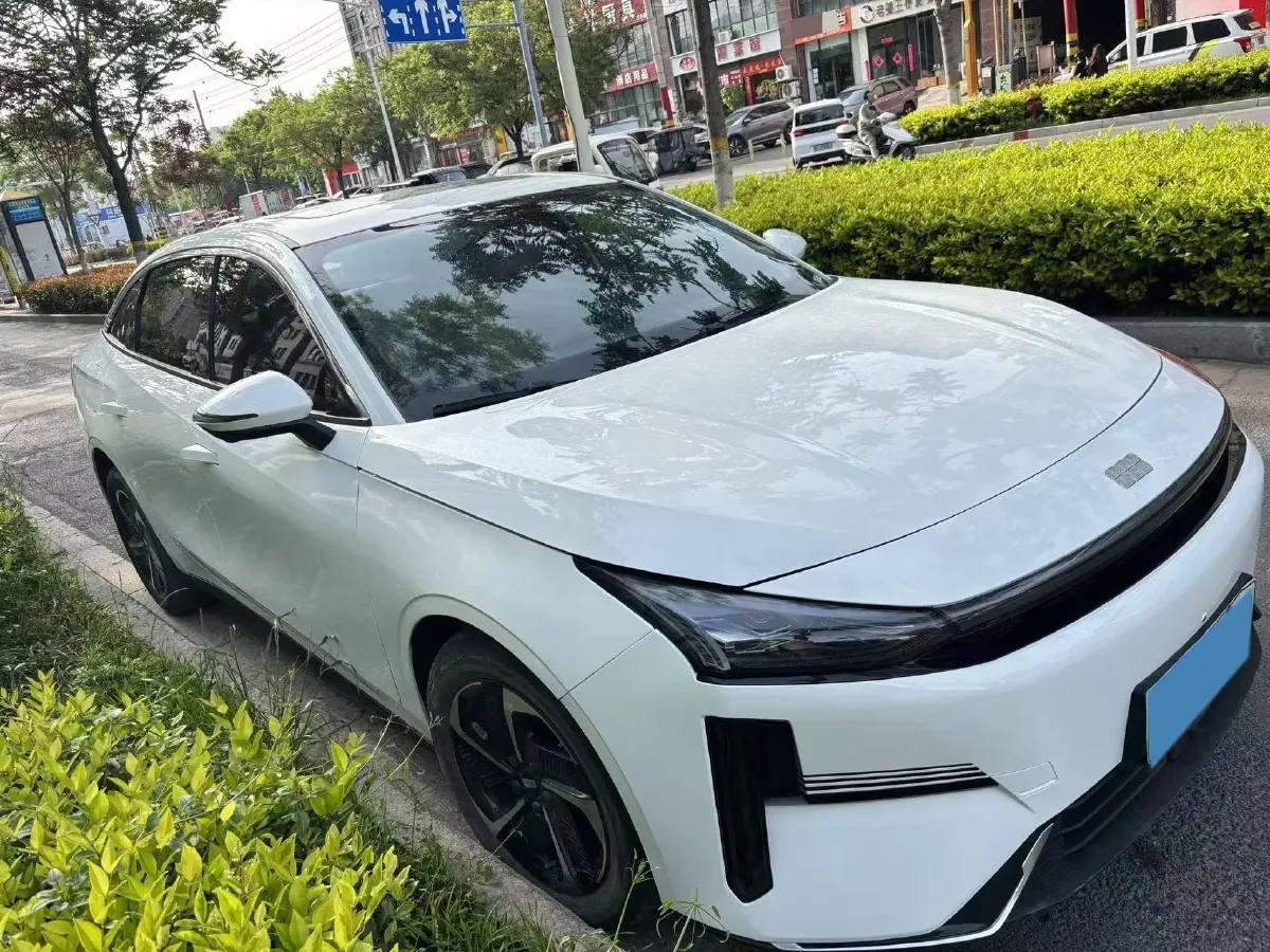 2024 Geely Galaxy L6 1.5T 163HP L4 3DHT PHEV,autocango,china used car exporter,china ev exporter,chinese used car exporter,chinese used ev exporter