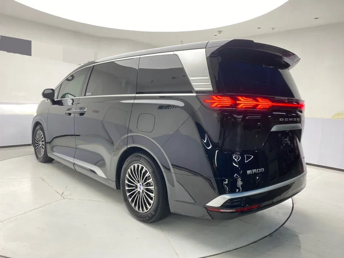 2024 Denza D9 1.5T 139HP L4 E-CVT PHEV 40KWH,autocango,china used car exporter,china ev exporter,chinese used car exporter,chinese used ev exporter