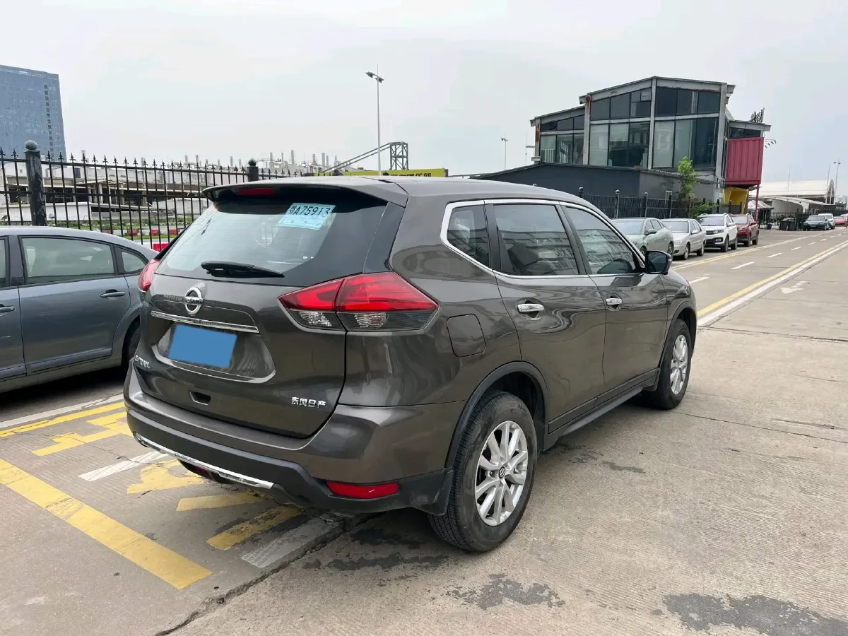 2021 Nissan X-Trail 2.0L 151HP L4 CVT,autocango,china used car exporter,china ev exporter,chinese used car exporter,chinese used ev exporter