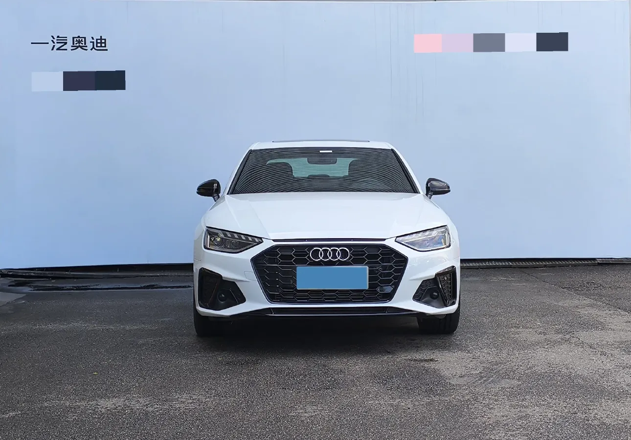 2024 Audi A4L 2.0T 190HP L4 7DCT,autocango,china used car exporter,china ev exporter,chinese used car exporter,chinese used ev exporter