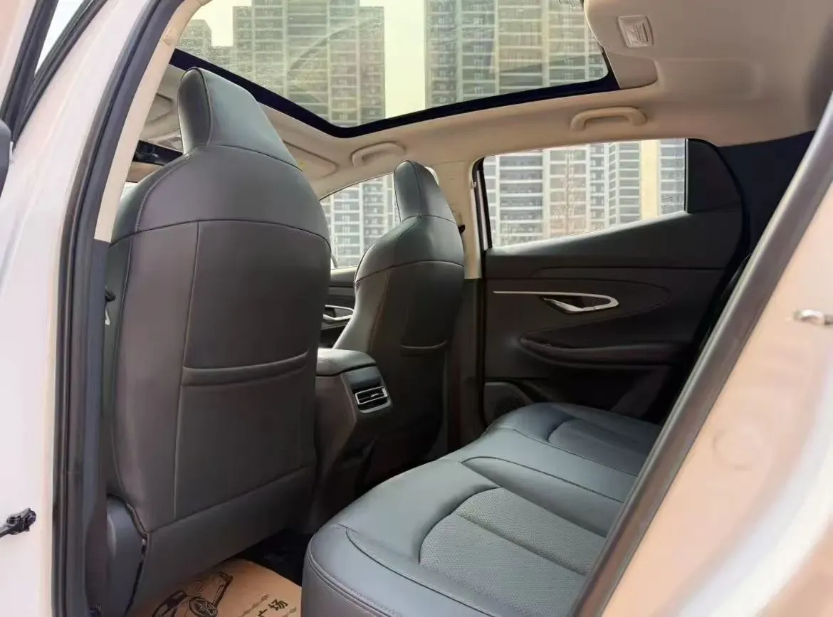 2020 ChangAn UNI-T 1.5T 180HP L4 7DCT,autocango,china used car exporter,china ev exporter,chinese used car exporter,chinese used ev exporter