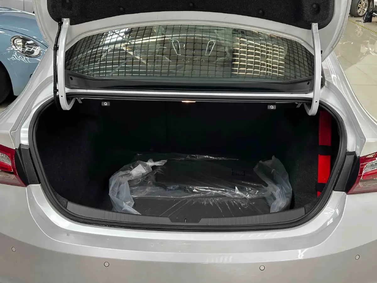 2023 Chevrolet Malibu XL 1.5T 169HP L4 9AT,autocango,china used car exporter,china ev exporter,chinese used car exporter,chinese used ev exporter