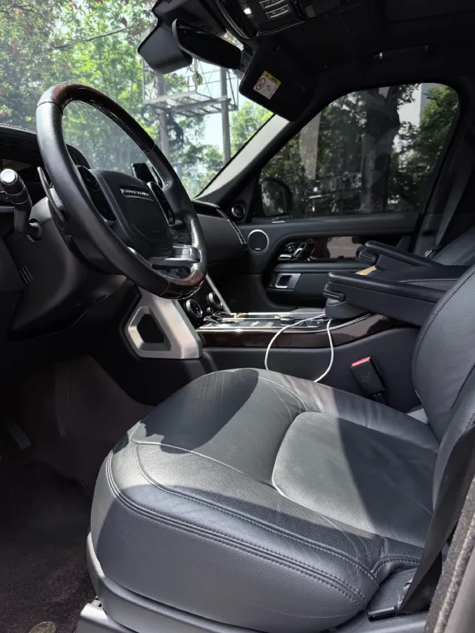 2022 Land Rover Range Rover 3.0T 360HP L6 8AT,autocango,china used car exporter,china ev exporter,chinese used car exporter,chinese used ev exporter