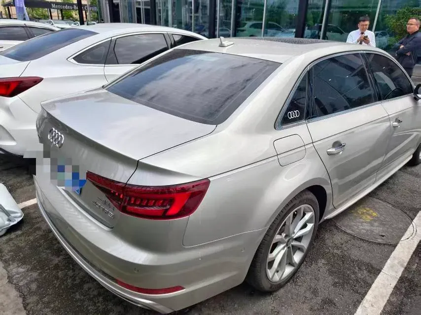 2019 Audi A4L 2.0T 190HP L4 7DCT,autocango,china used car exporter,china ev exporter,chinese used car exporter,chinese used ev exporter
