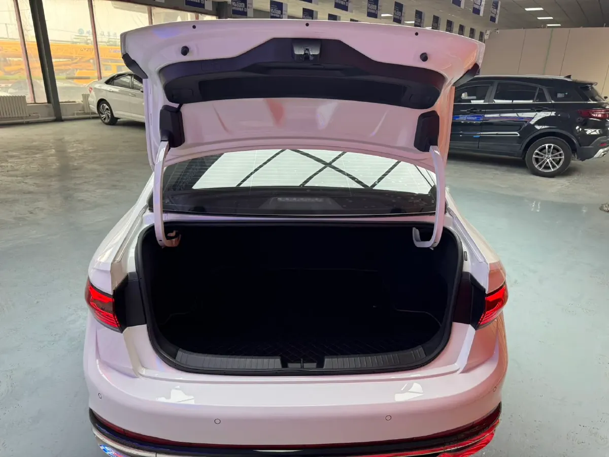 2023 Volkswagen Sagitar 1.4T 150HP L4 7DCT,autocango,china used car exporter,china ev exporter,chinese used car exporter,chinese used ev exporter