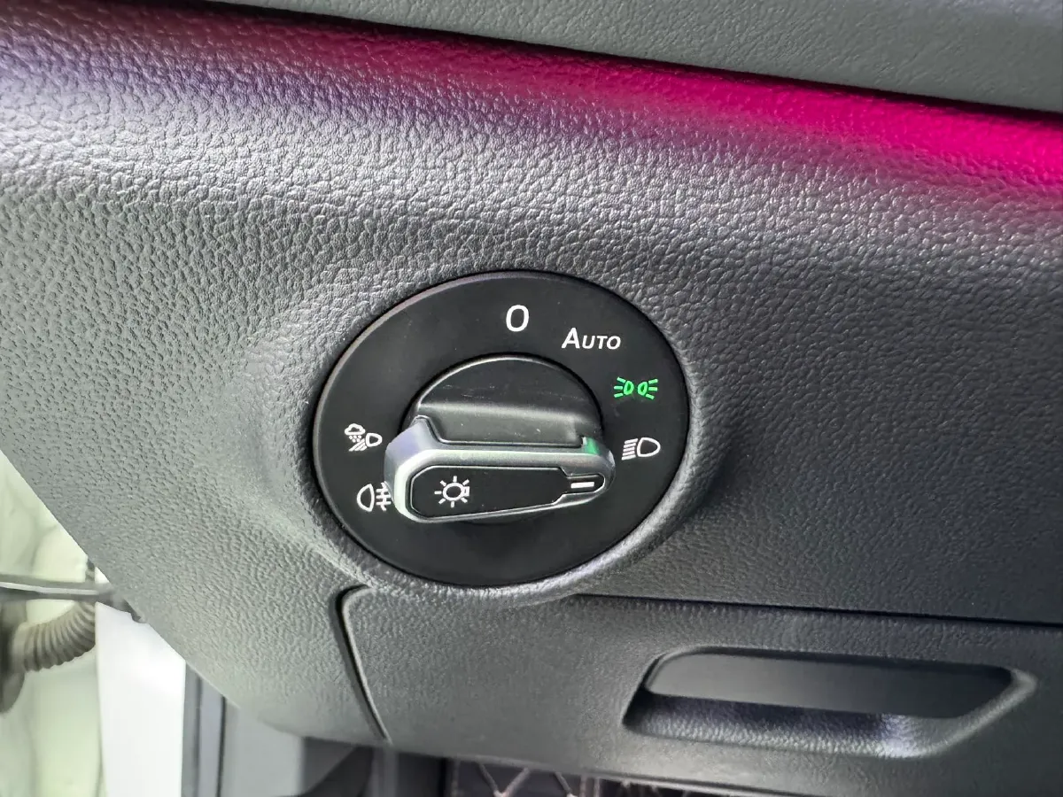 2023 Volkswagen Sagitar 1.4T 150HP L4 7DCT,autocango,china used car exporter,china ev exporter,chinese used car exporter,chinese used ev exporter