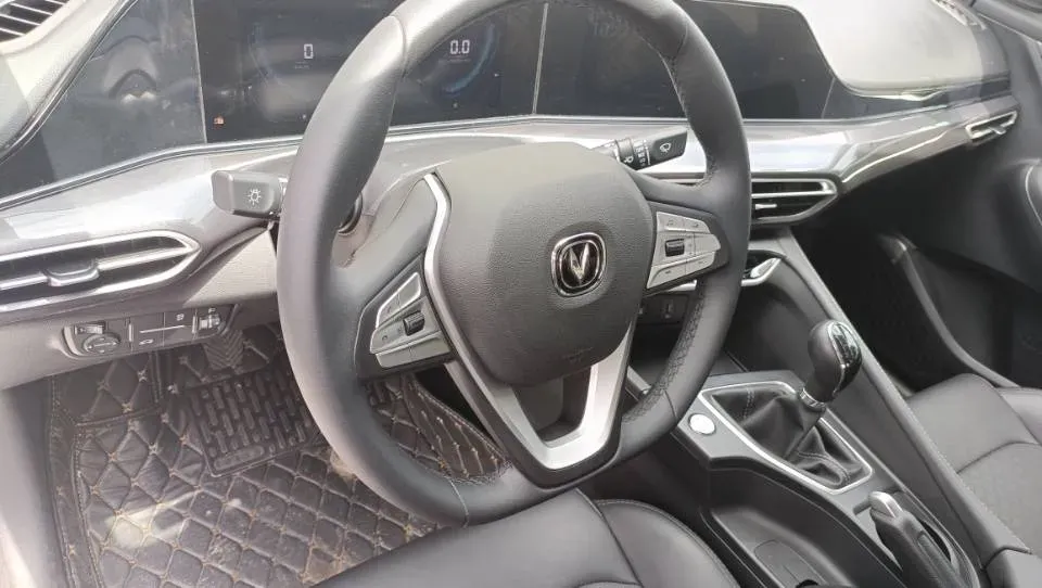 2020 ChangAn Eado 1.6L 128HP L4 5MT,autocango,china used car exporter,china ev exporter,chinese used car exporter,chinese used ev exporter