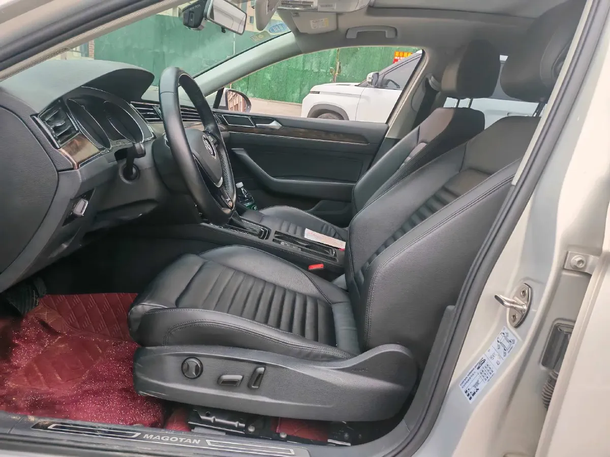 2019 Volkswagen Magotan 2.0T 186HP L4 7DCT,autocango,china used car exporter,china ev exporter,chinese used car exporter,chinese used ev exporter