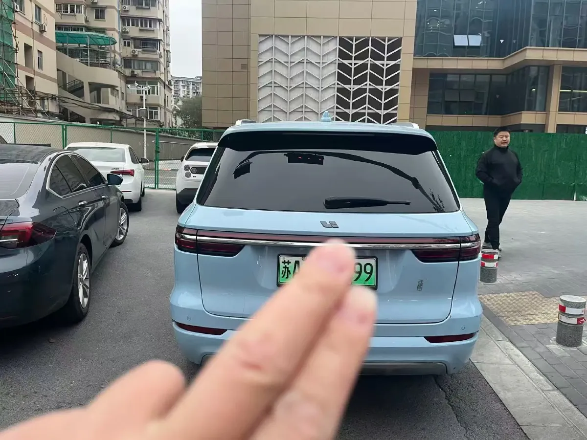 2021 Li ONE Range Extended 131HP REEV 40.5KWH,autocango,china used car exporter,china ev exporter,chinese used car exporter,chinese used ev exporter