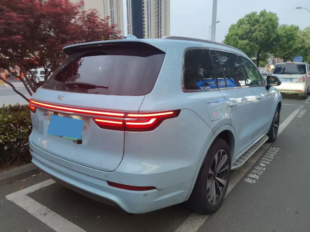 2020 Li ONE Range Extended 131HP REEV 40.5KWH,autocango,china used car exporter,china ev exporter,chinese used car exporter,chinese used ev exporter