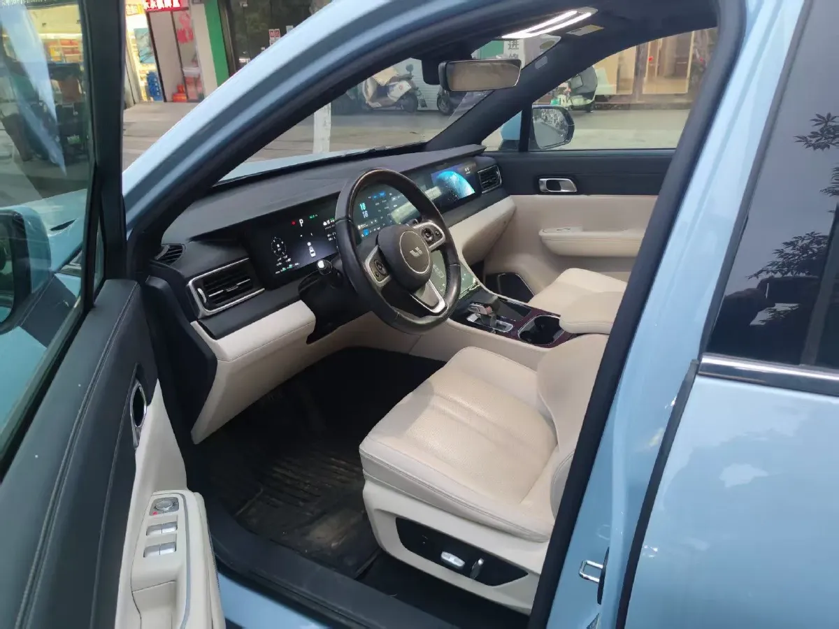 2020 Li ONE Range Extended 131HP REEV 40.5KWH,autocango,china used car exporter,china ev exporter,chinese used car exporter,chinese used ev exporter