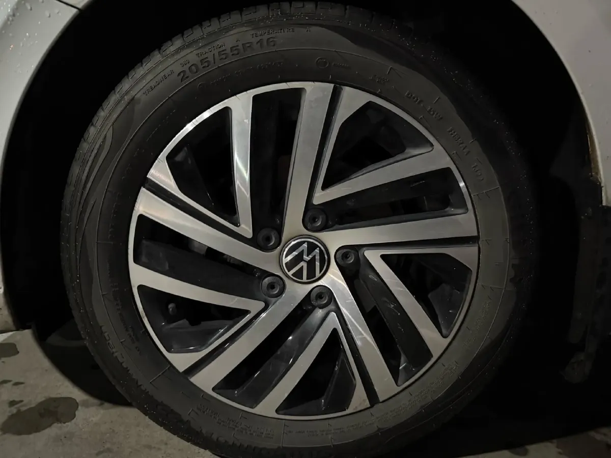 2023 Volkswagen Lavida 1.5L 113HP L4 6AT,autocango,china used car exporter,china ev exporter,chinese used car exporter,chinese used ev exporter