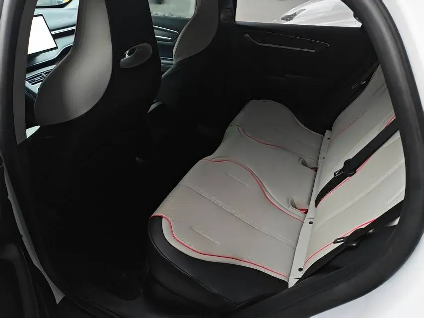 2022 Roewe RX5 MAX 1.5T 181HP L4 6AT,autocango,china used car exporter,china ev exporter,chinese used car exporter,chinese used ev exporter