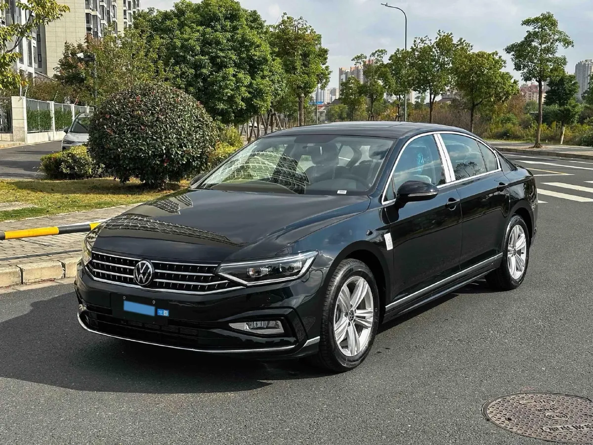 2025 Volkswagen Magotan 1.4T 150HP L4 7DCT,autocango,china used car exporter,china ev exporter,chinese used car exporter,chinese used ev exporter