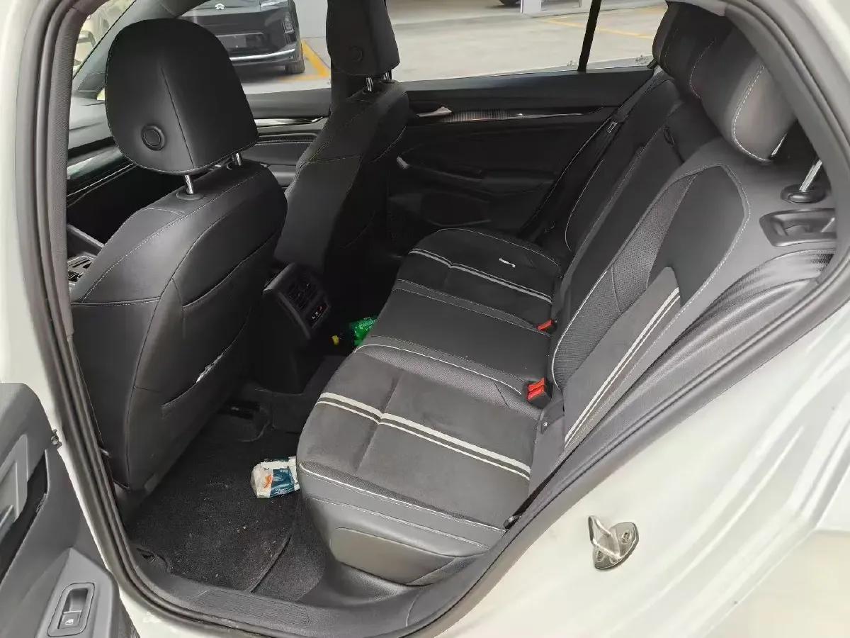 2023 Volkswagen Golf 1.4T 150HP L4 7DCT,autocango,china used car exporter,china ev exporter,chinese used car exporter,chinese used ev exporter