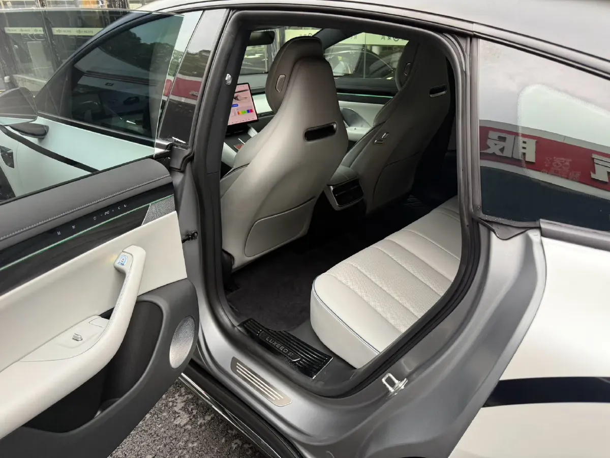 2024 Luxeed S7 BEV 82KWH,autocango,china used car exporter,china ev exporter,chinese used car exporter,chinese used ev exporter