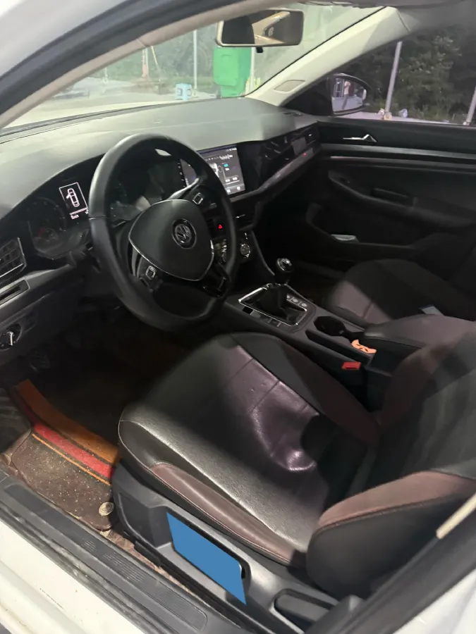 2019 Dongfeng RuiQi 6 2.4L 158HP L4 5MT,autocango,china used car exporter,china ev exporter,chinese used car exporter,chinese used ev exporter