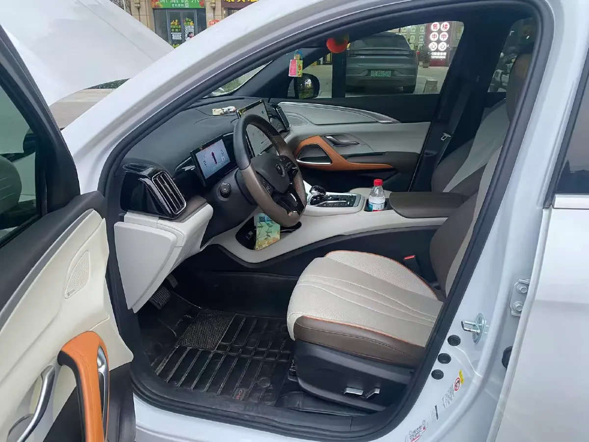 2022 LYNK&CO 03 1.5T 180HP L3 7DCT,autocango,china used car exporter,china ev exporter,chinese used car exporter,chinese used ev exporter