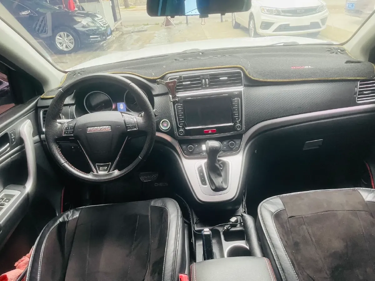 2019 Haval M6 1.5T 150HP L4 7DCT,autocango,china used car exporter,china ev exporter,chinese used car exporter,chinese used ev exporter