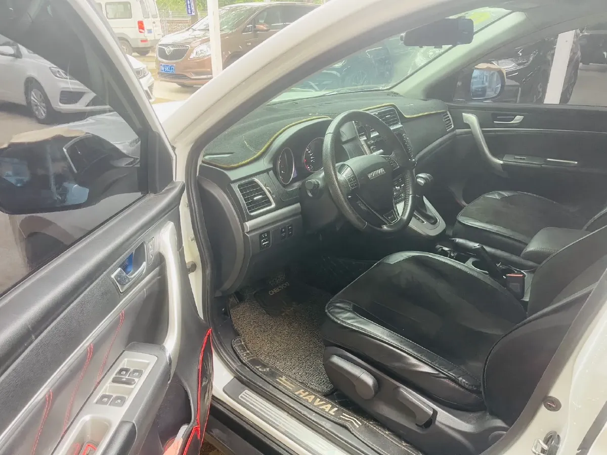 2019 Haval M6 1.5T 150HP L4 7DCT,autocango,china used car exporter,china ev exporter,chinese used car exporter,chinese used ev exporter