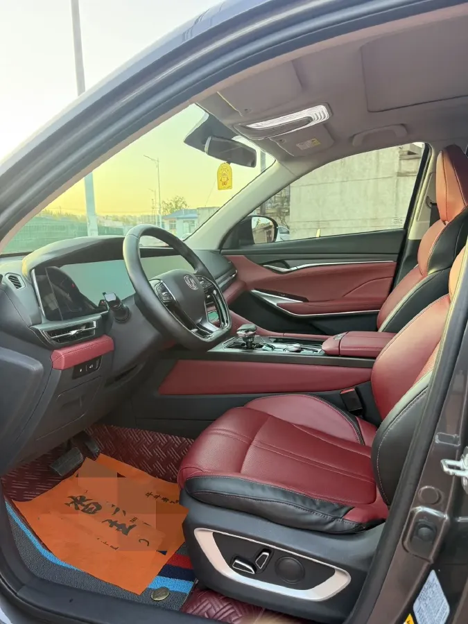 2020 ChangAn CS75 Plus 2.0T 233HP L4 8AT,autocango,china used car exporter,china ev exporter,chinese used car exporter,chinese used ev exporter