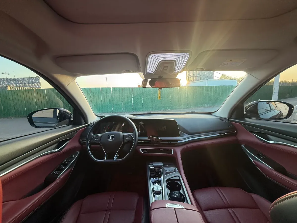 2020 ChangAn CS75 Plus 2.0T 233HP L4 8AT,autocango,china used car exporter,china ev exporter,chinese used car exporter,chinese used ev exporter