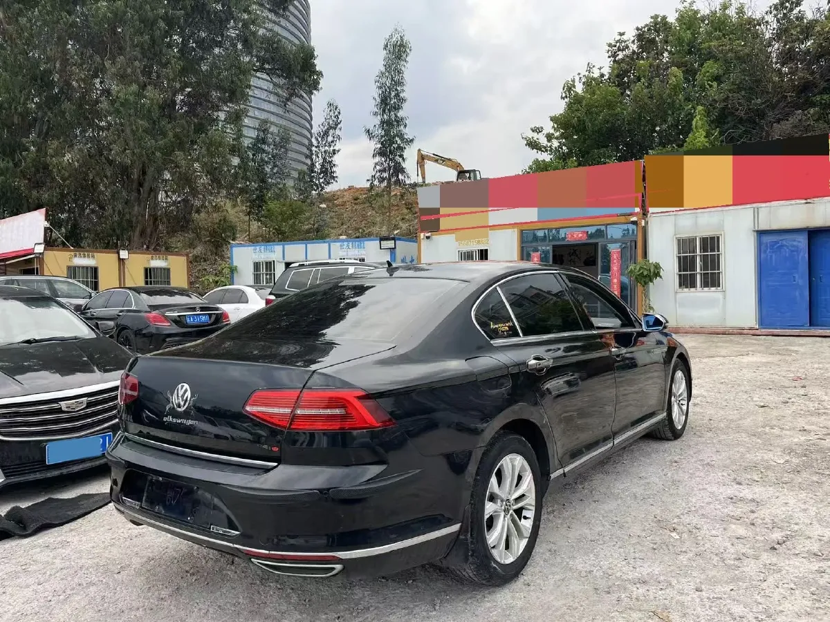 2019 Volkswagen Magotan 2.0T 186HP L4 7DCT,autocango,china used car exporter,china ev exporter,chinese used car exporter,chinese used ev exporter