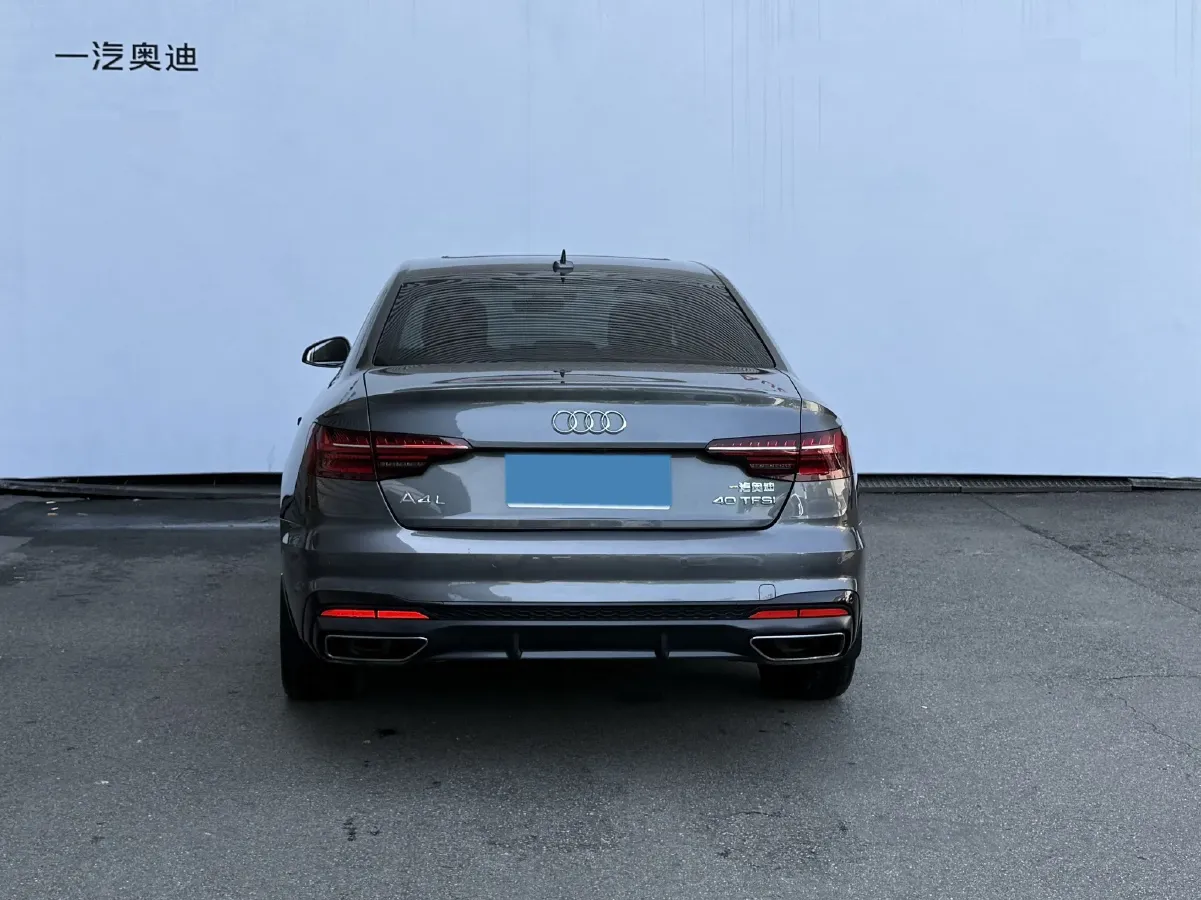 2023 Audi A4L 2.0T 190HP L4 7DCT,autocango,china used car exporter,china ev exporter,chinese used car exporter,chinese used ev exporter