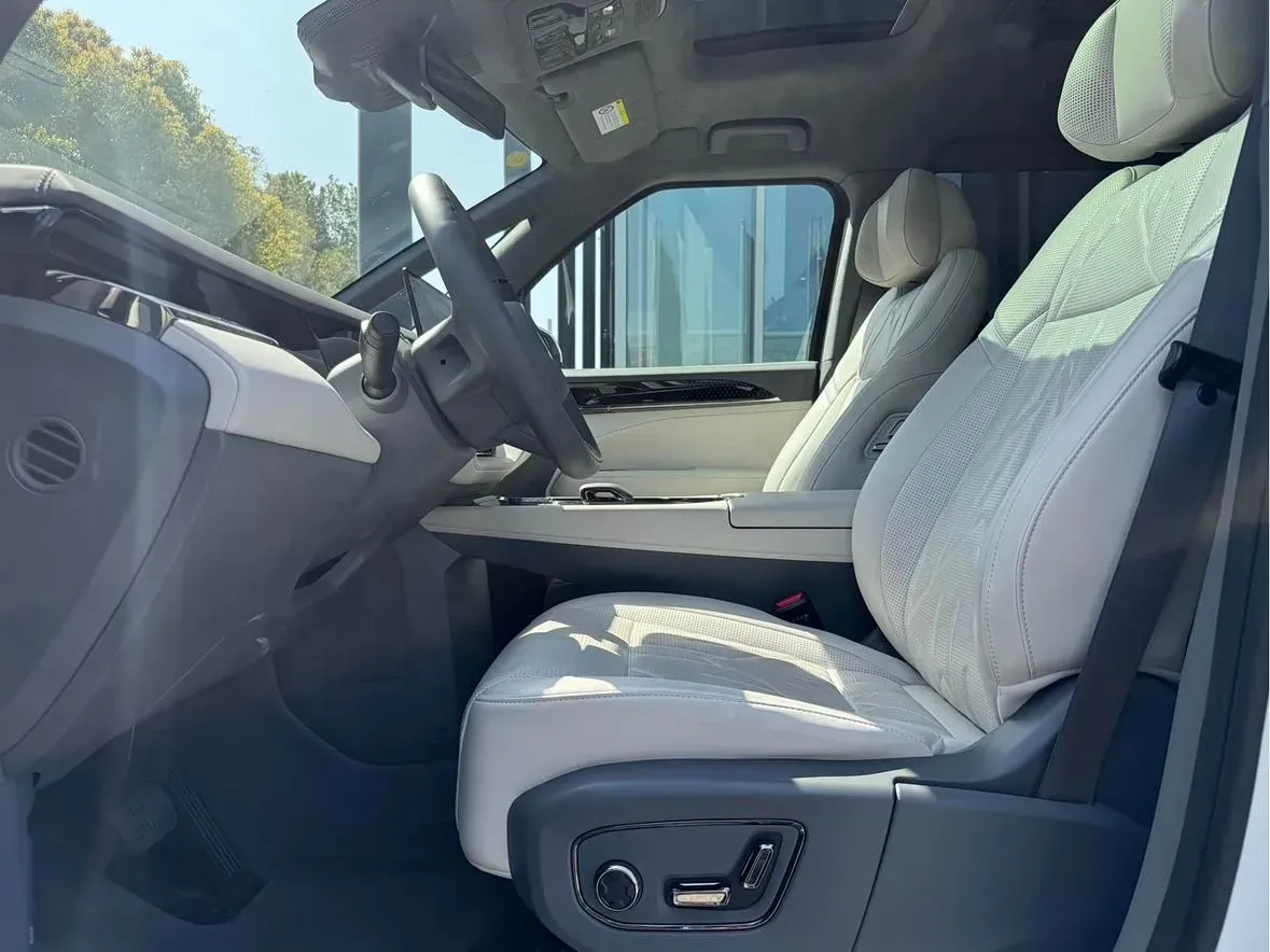 2024 Zeekr 009 BEV 108KWH,autocango,china used car exporter,china ev exporter,chinese used car exporter,chinese used ev exporter