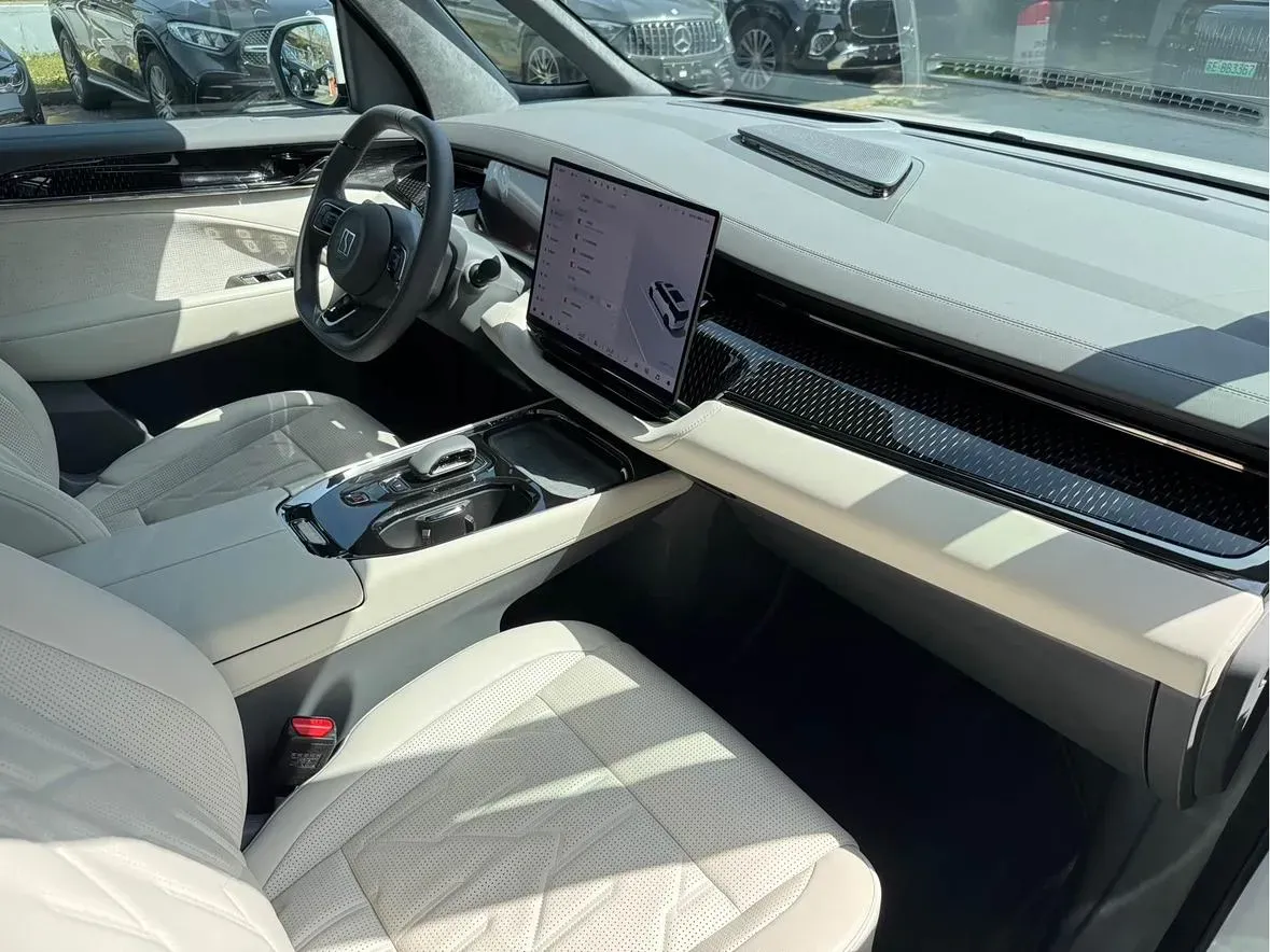 2024 Zeekr 009 BEV 108KWH,autocango,china used car exporter,china ev exporter,chinese used car exporter,chinese used ev exporter