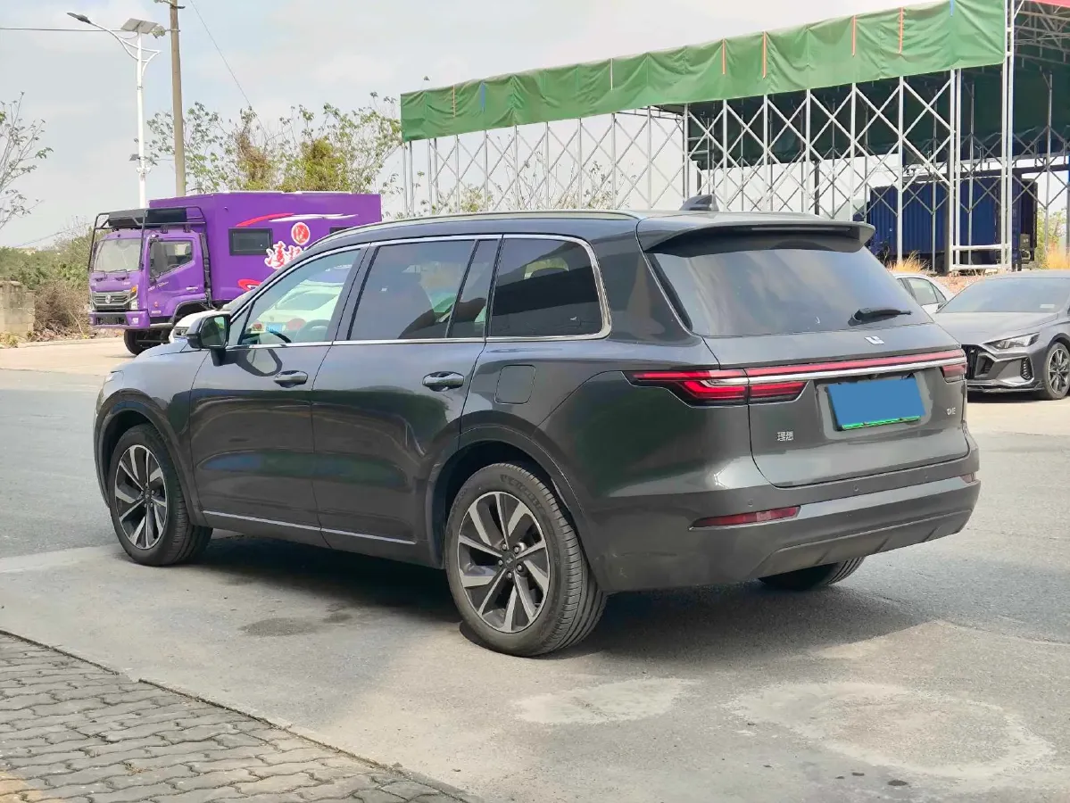 2021 Li ONE Range Extended 131HP REEV 40.5KWH,autocango,china used car exporter,china ev exporter,chinese used car exporter,chinese used ev exporter