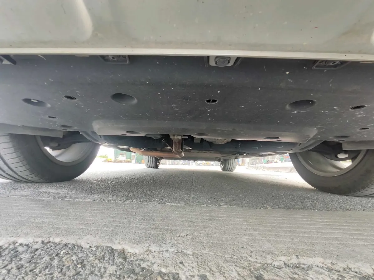 2021 Li ONE Range Extended 131HP REEV 40.5KWH,autocango,china used car exporter,china ev exporter,chinese used car exporter,chinese used ev exporter