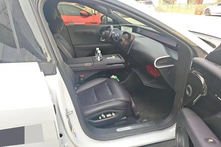 2024 Avatr 07 1.5T 156HP L4 REEV 39.05KWH,autocango,china used car exporter,china ev exporter,chinese used car exporter,chinese used ev exporter