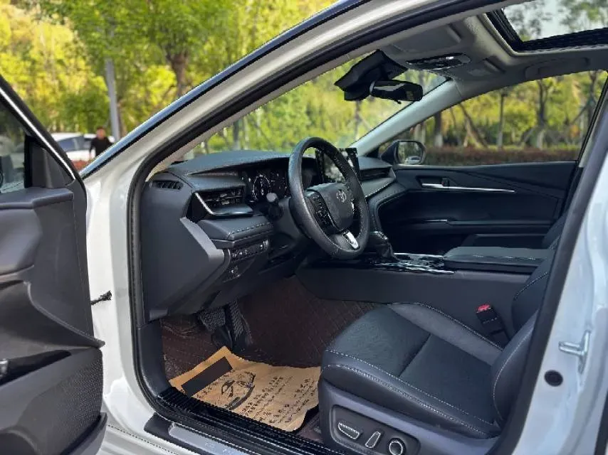 2024 Toyota Camry 2.0L 173HP L4 CVT,autocango,china used car exporter,china ev exporter,chinese used car exporter,chinese used ev exporter