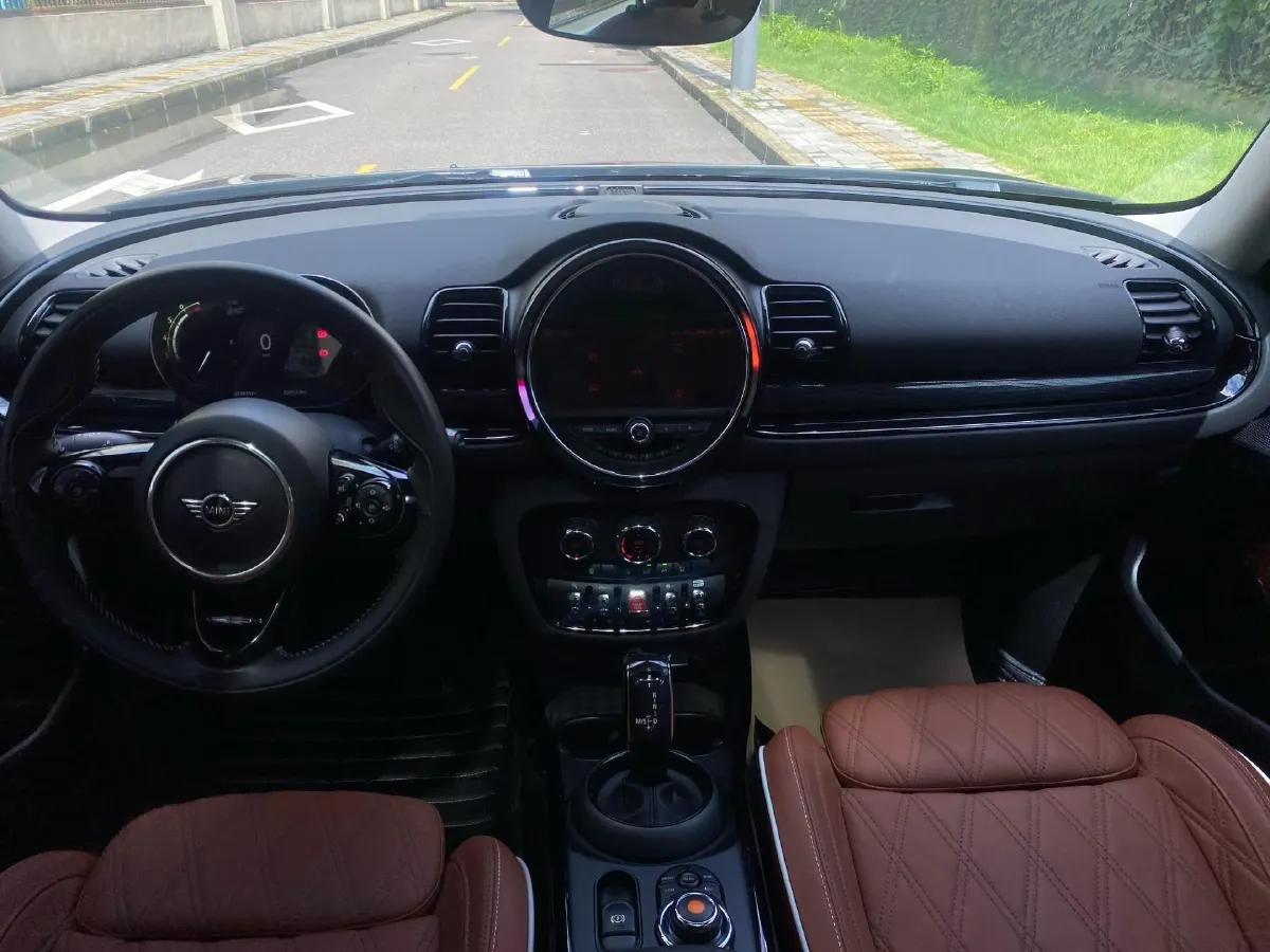 2021 MINI CLUBMAN 1.5T 136HP L3 7DCT,autocango,china used car exporter,china ev exporter,chinese used car exporter,chinese used ev exporter