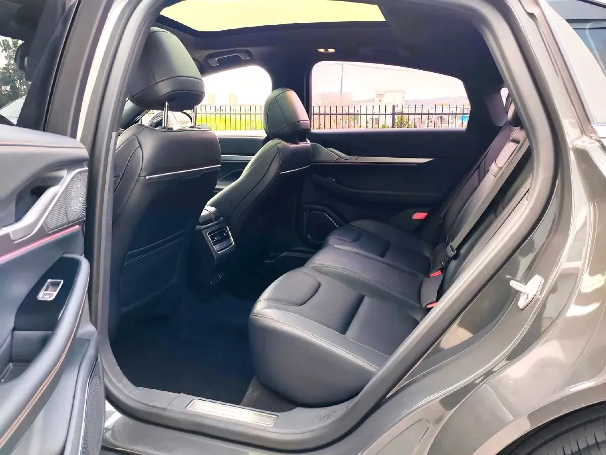 2022 Lincoln Z 2.0T 246HP L4 8AT,autocango,china used car exporter,china ev exporter,chinese used car exporter,chinese used ev exporter