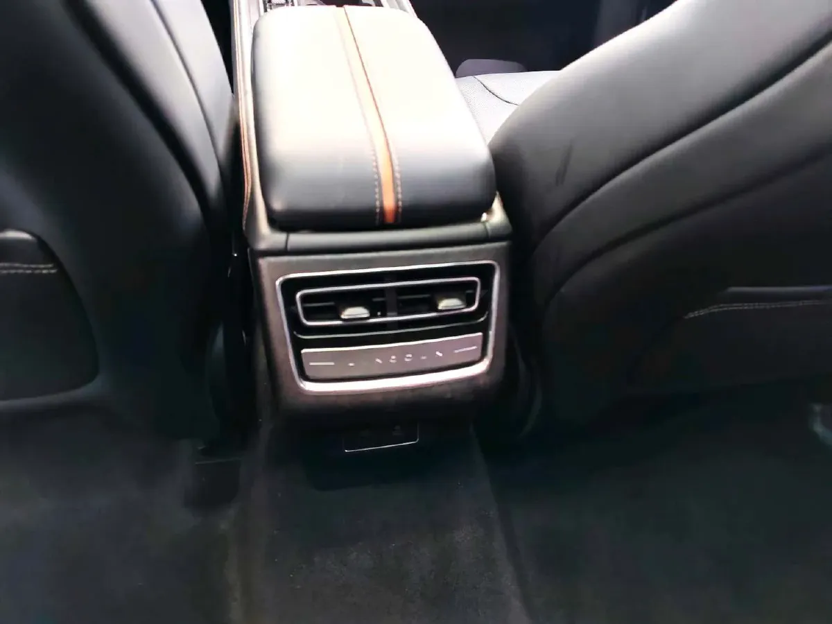 2022 Lincoln Z 2.0T 246HP L4 8AT,autocango,china used car exporter,china ev exporter,chinese used car exporter,chinese used ev exporter