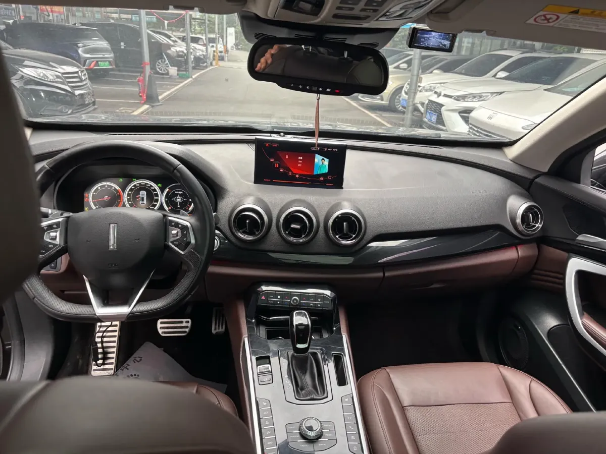 2017 WEY VV7 2.0T 234HP L4 7DCT,autocango,china used car exporter,china ev exporter,chinese used car exporter,chinese used ev exporter