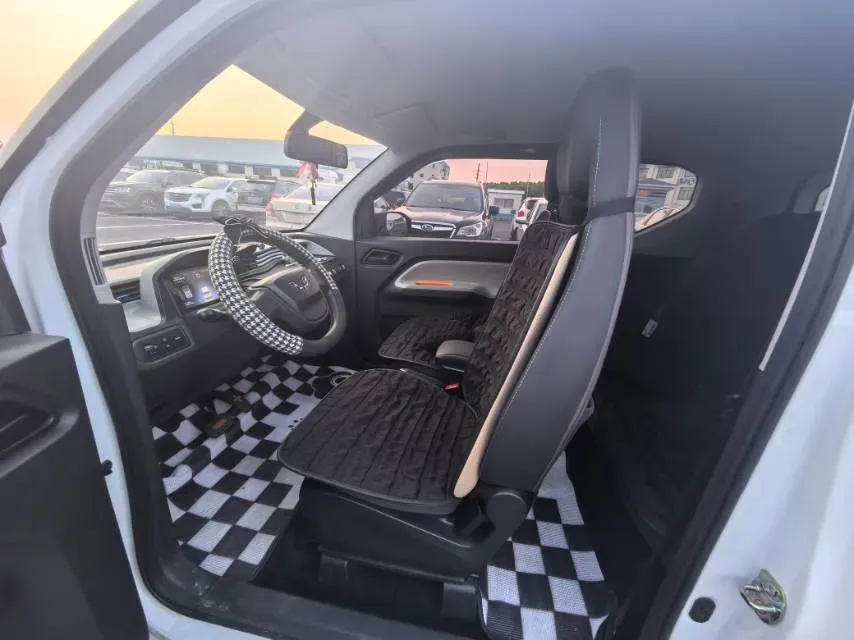 2020 WuLing HongGuang MINI EV BEV 13.8KWH,autocango,china used car exporter,china ev exporter,chinese used car exporter,chinese used ev exporter