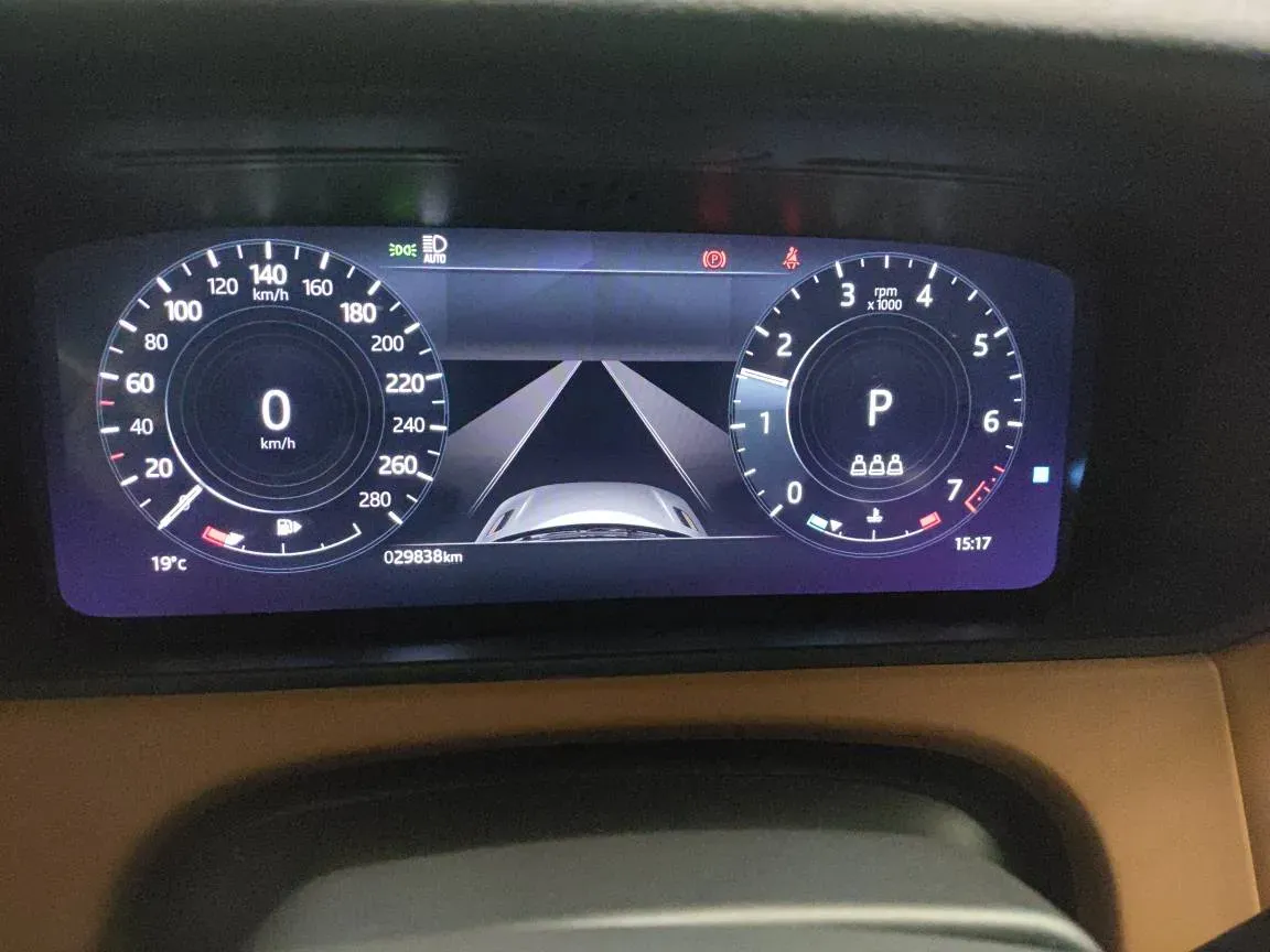 2022 Land Rover Range Rover Velar 2.0T 250HP L4 8AT,autocango,china used car exporter,china ev exporter,chinese used car exporter,chinese used ev exporter