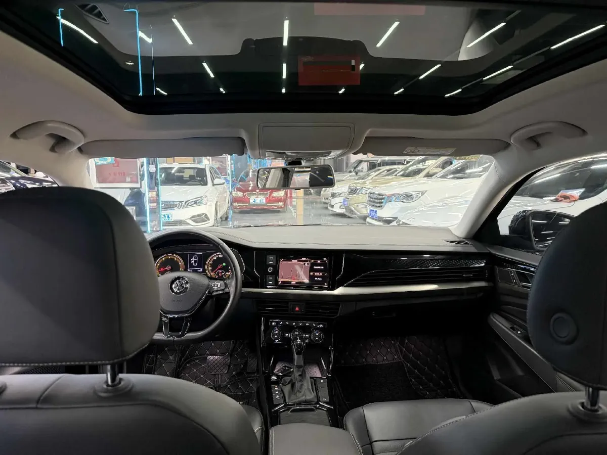 2019 Skoda Kodiak 2.0T 186HP L4 7DCT,autocango,china used car exporter,china ev exporter,chinese used car exporter,chinese used ev exporter