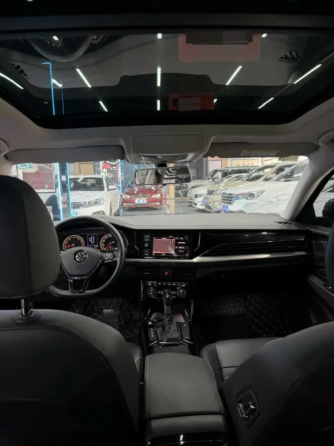 2019 Skoda Kodiak 2.0T 186HP L4 7DCT,autocango,china used car exporter,china ev exporter,chinese used car exporter,chinese used ev exporter