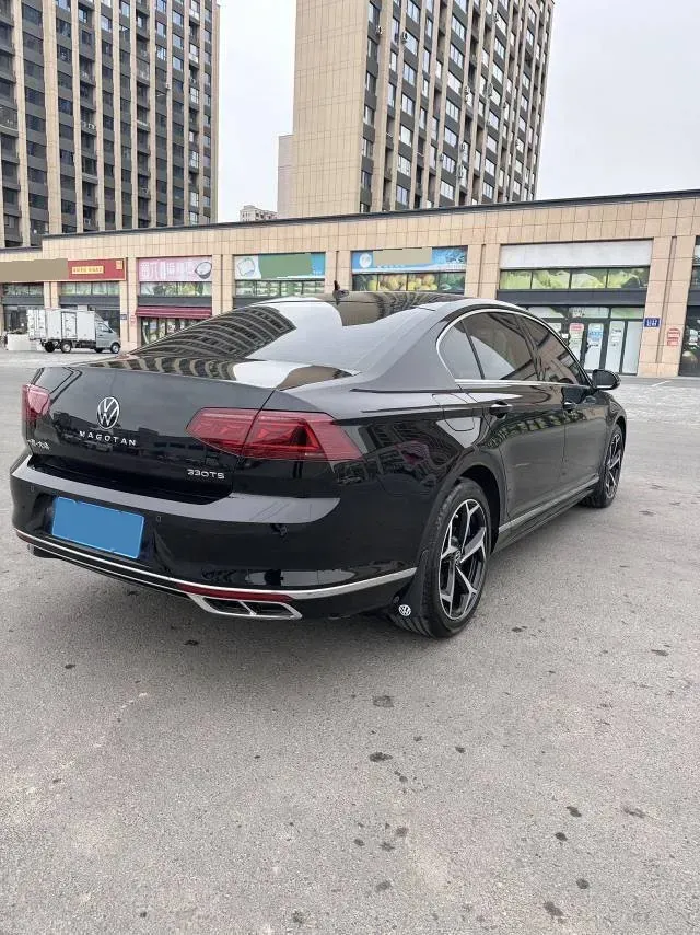 2025 Volkswagen Magotan 2.0T 186HP L4 7DCT,autocango,china used car exporter,china ev exporter,chinese used car exporter,chinese used ev exporter