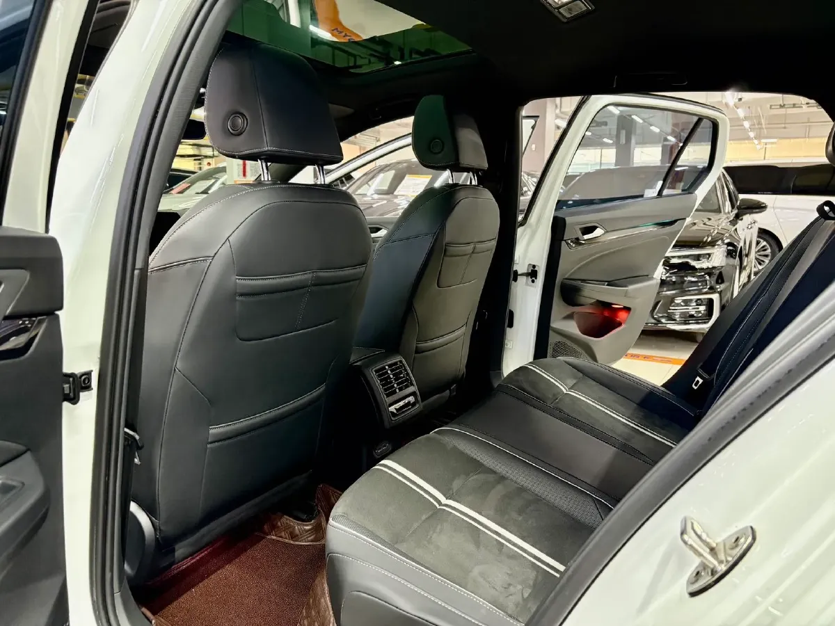 2021 Volkswagen Golf 1.4T 150HP L4 7DCT,autocango,china used car exporter,china ev exporter,chinese used car exporter,chinese used ev exporter