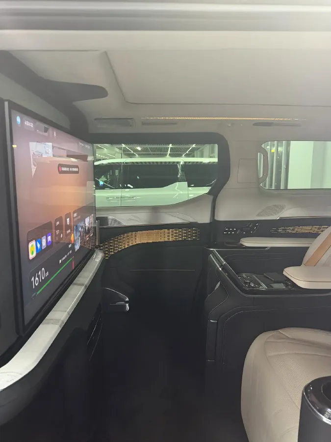 2024 Zeekr 009 BEV 108KWH,autocango,china used car exporter,china ev exporter,chinese used car exporter,chinese used ev exporter