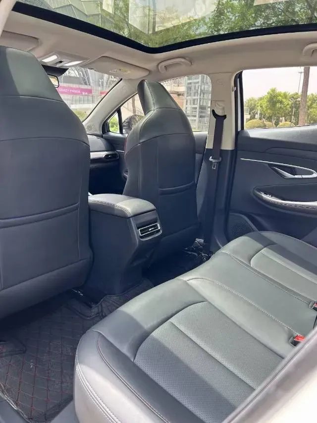 2020 ChangAn UNI-T 1.5T 180HP L4 7DCT,autocango,china used car exporter,china ev exporter,chinese used car exporter,chinese used ev exporter