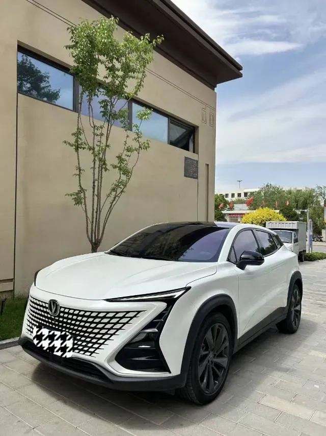 2020 ChangAn UNI-T 1.5T 180HP L4 7DCT,autocango,china used car exporter,china ev exporter,chinese used car exporter,chinese used ev exporter