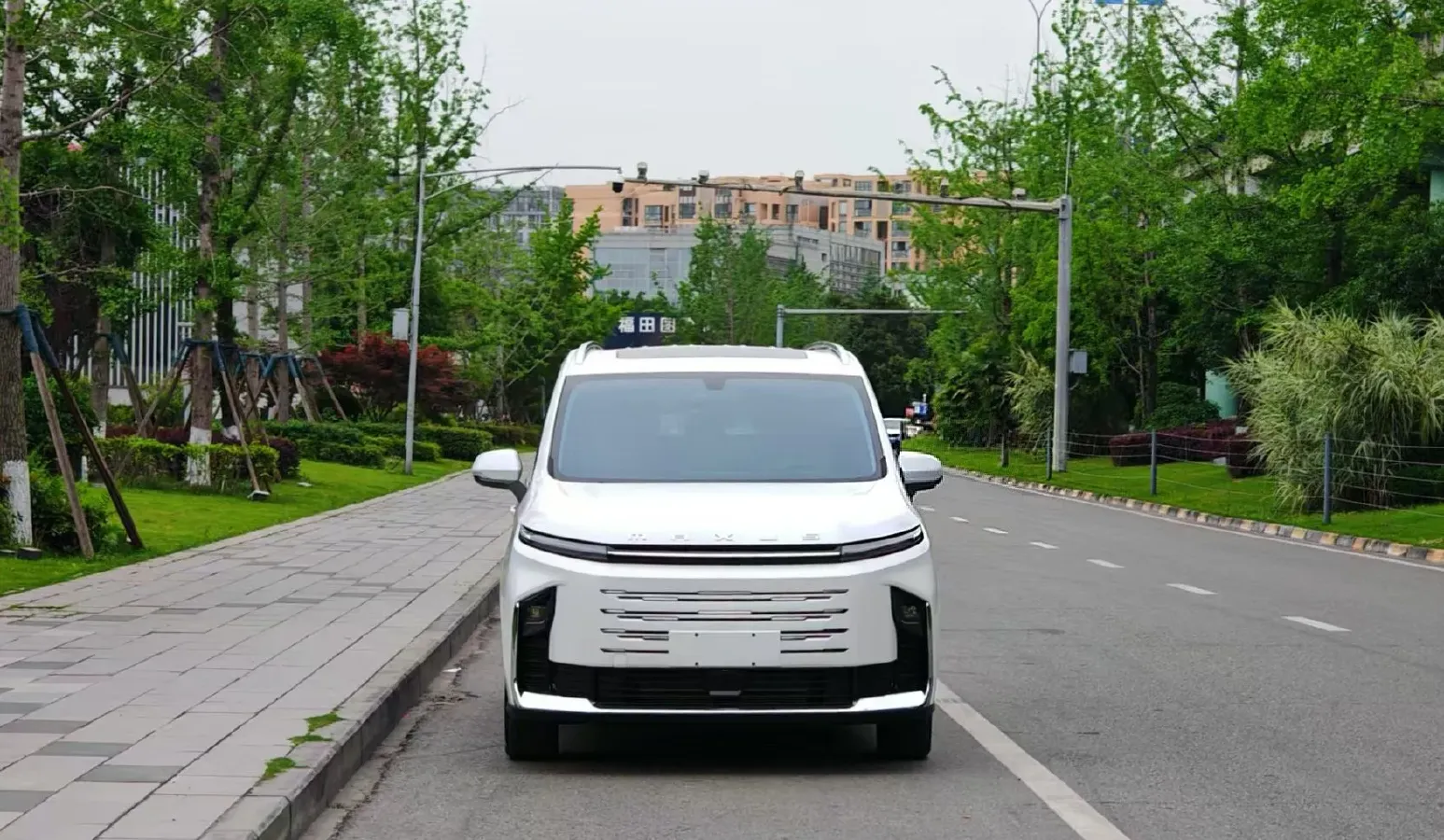 2025 MAXUS G50 PHEV 1.5L 98HP L4 1DHT PHEV 18.65KWH,autocango,china used car exporter,china ev exporter,chinese used car exporter,chinese used ev exporter